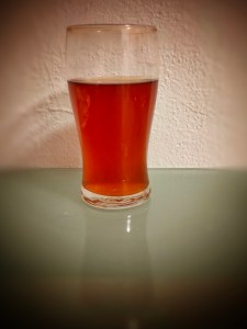 Topel jutranji čaj na podlagi zelenega in črnega čaja